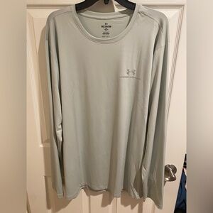 Under Armour Men's Light Gray Long Sleeve Shirt